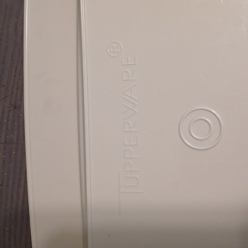 Tupperware devil egg container - Picture 2 of 2